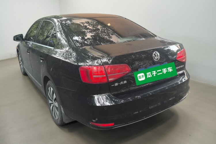 大众 速腾 2018款 1.6L 手动舒适型车身外观5