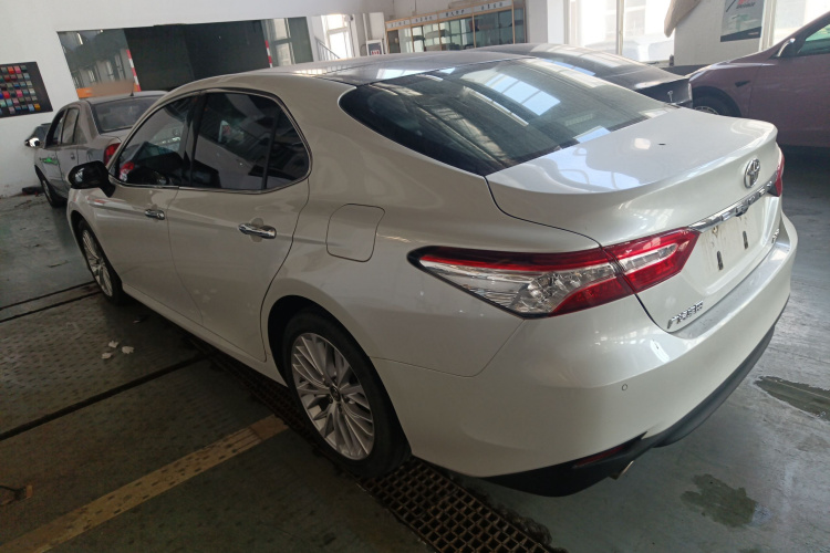 丰田 凯美瑞 2019款 改款 2.5G 豪华版车身外观4