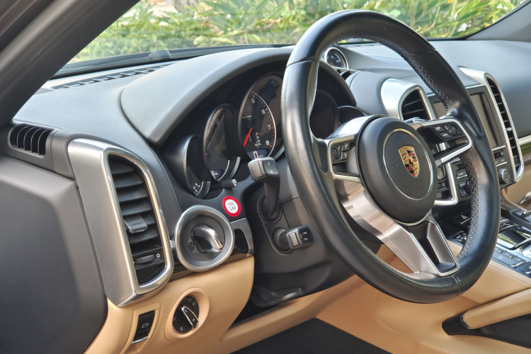保时捷 2015款 Cayenne 3.0T中控内饰7006