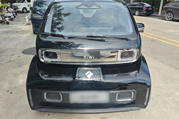 宝骏KiWi EV 2023款 大疆版 磷酸铁锂车身外观2