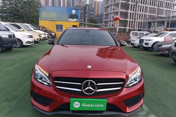 奔驰C级 2016款 C 200 运动版车身外观2