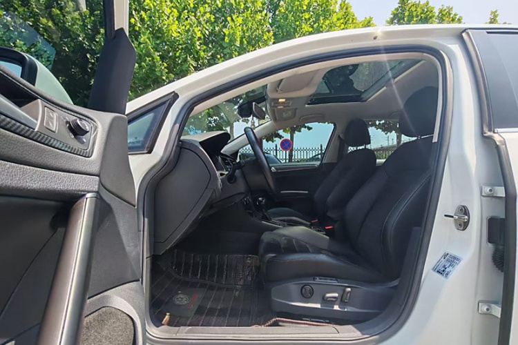 大众 高尔夫 2020款 挚爱版 280TSI DSG豪华型车身外观6001