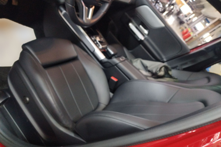 奔驰GLB 2023款 改款 GLB 200 时尚型局部细节19