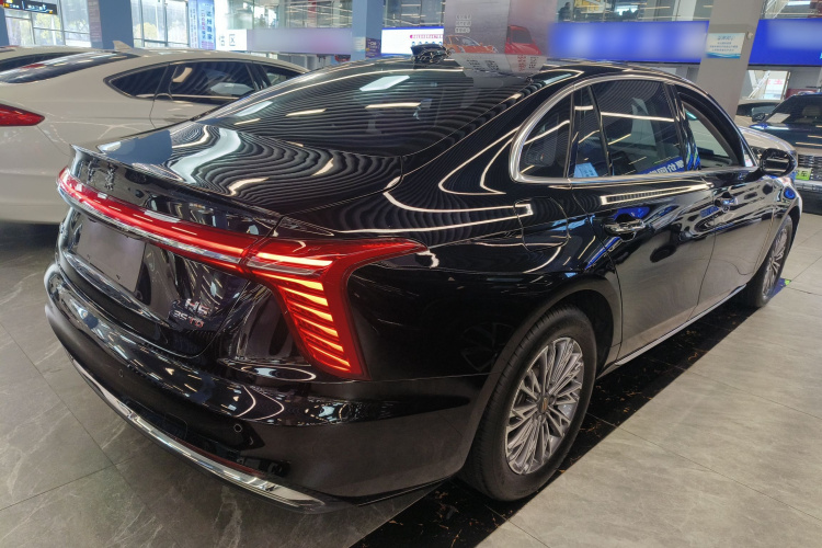 红旗H5 2024款 1.5T DCT智联旗韵版车身外观7