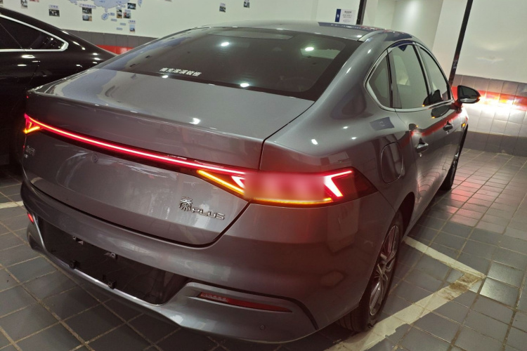 比亚迪 秦PLUS 2023款 冠军版 EV 510KM领先型车身外观7