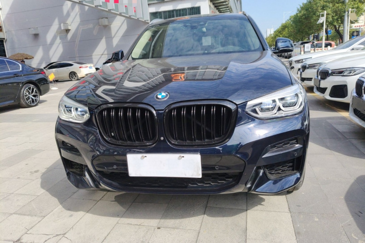 宝马X3 2021款 改款 xDrive30i 领先型 M运动套装车身外观2