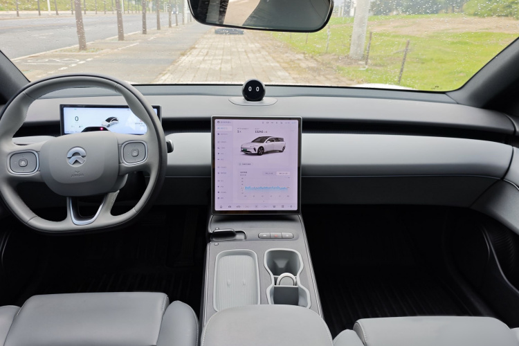 蔚来ET5 2024款 75kWh中控内饰7007