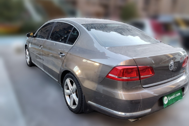 大众 迈腾 2015款 改款 2.0TSI 尊贵型车身外观5