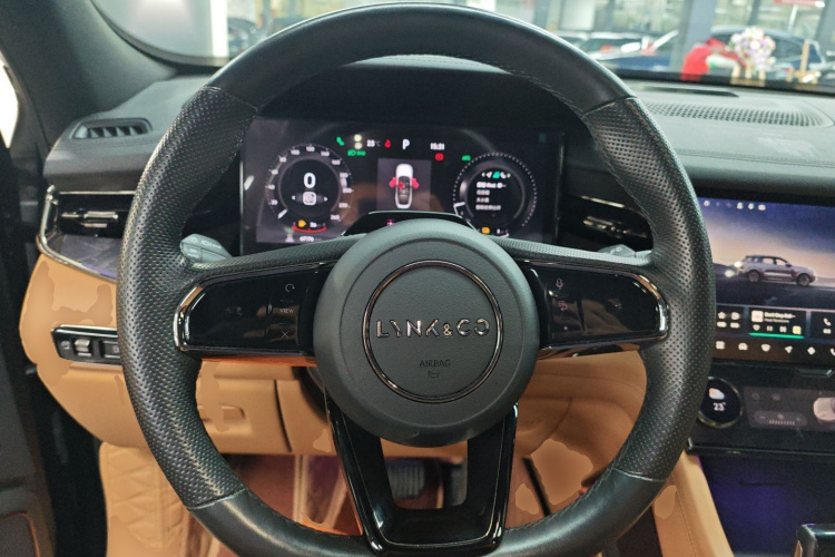 领克09 EM-P 2021款 2.0T PHEV Halo 六座中控内饰13