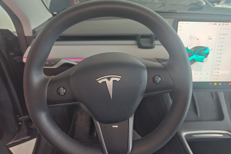 特斯拉 Model Y 2024款 后轮驱动版中控内饰13