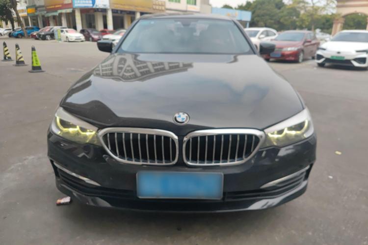 宝马5系 2018款 528Li 上市特别版车身外观6001