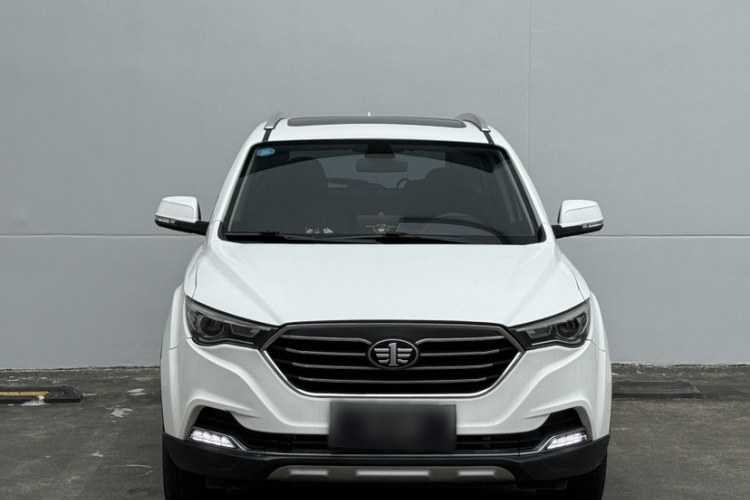 奔腾X40 2019款 1.6L 自动豪华型 国V车身外观6006