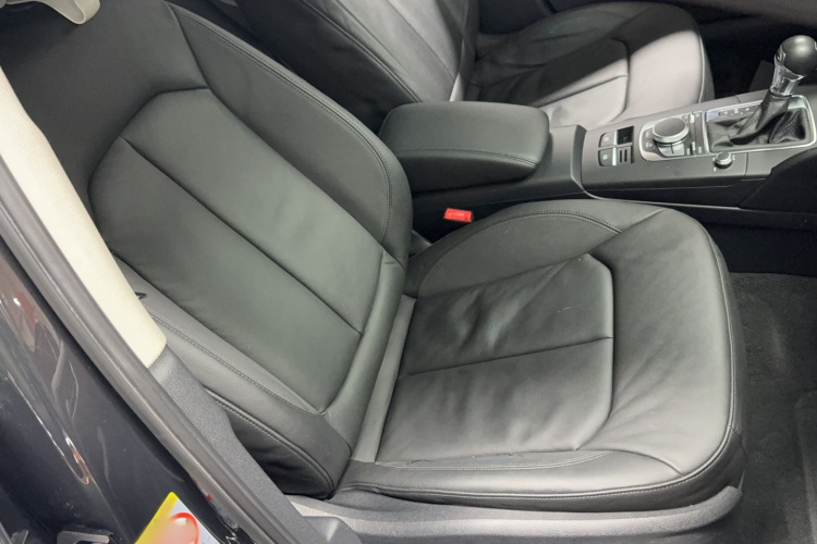 奥迪A3(进口) 2014款 Sportback 40 TFSI S line 豪华型局部细节41