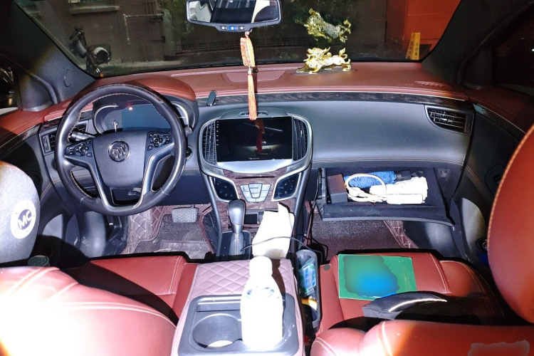 别克 君越 2014款 2.0T SIDI 智享旗舰型中控内饰12