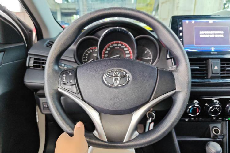 丰田 威驰 2021款 1.5L CVT创行版中控内饰13