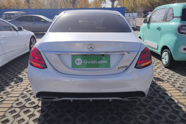 奔驰C级 2016款 C 180 L 运动型车身外观6