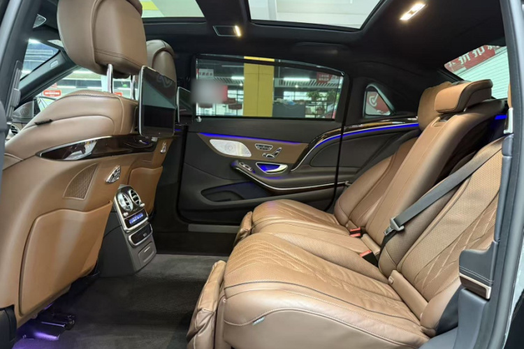 奔驰 迈巴赫S级 2019款 改款 S 450 4MATIC中控内饰7003