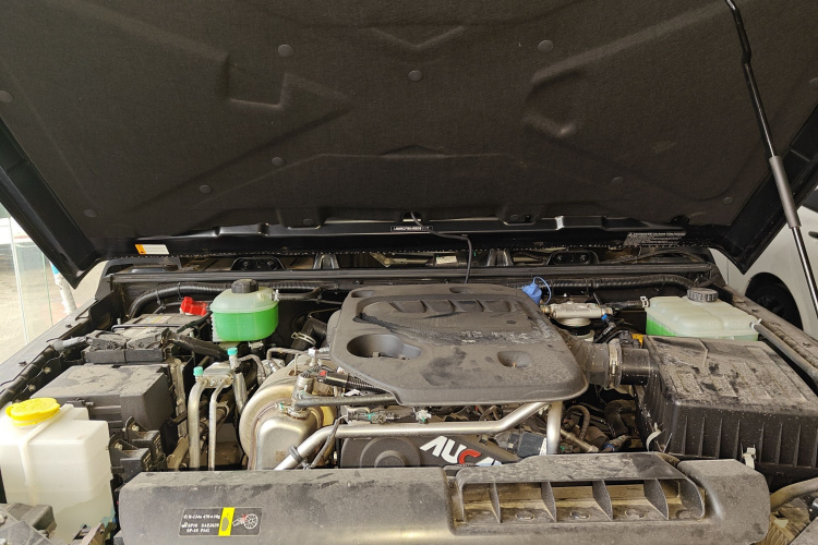 北京越野 北京BJ40 2024款 2.0D 刀锋英雄荣耀版机舱底盘24