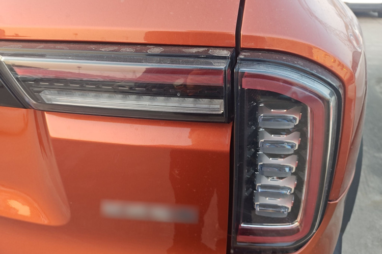 哈弗大狗 2021款 1.5T DCT两驱马犬版车身外观9