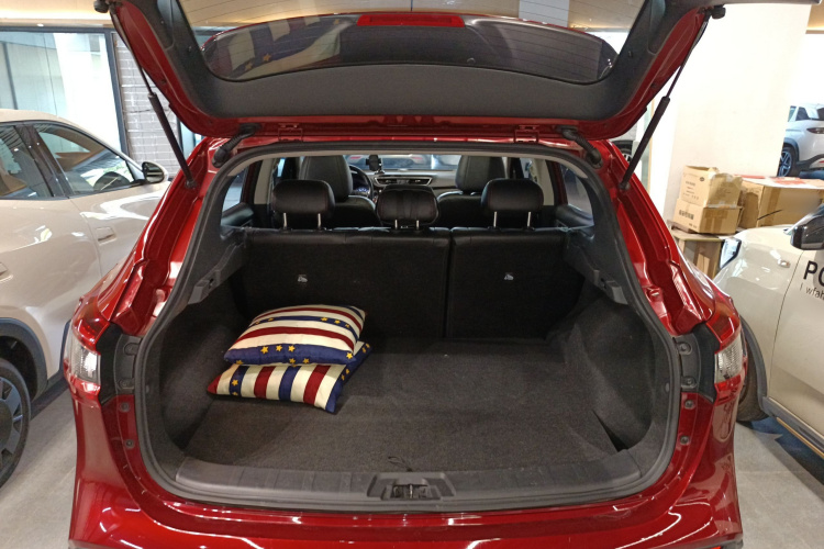 日产 逍客 2021款 2.0L CVT豪华版机舱底盘23