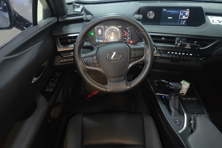 雷克萨斯UX 2020款 260h 探·酷版局部细节13