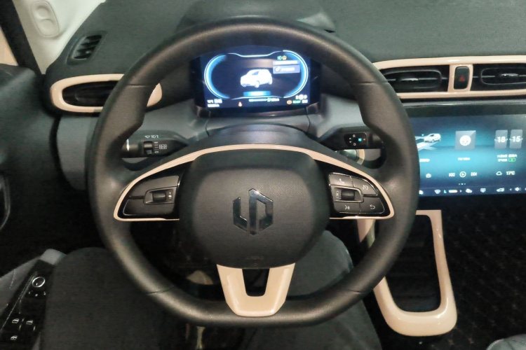 零跑汽车 零跑T03 2021款 400舒享版中控内饰13