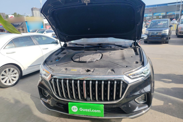 红旗HS5 2022款 改款 2.0T 智联旗享版机舱底盘24