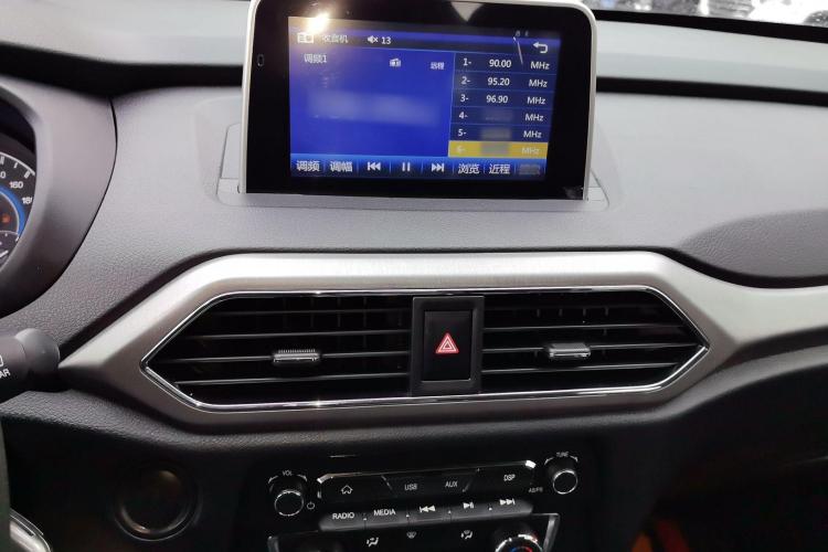 东风风光 风光S560 2019款 1.8L CVT精英型中控内饰16