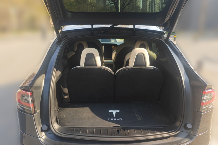 特斯拉 Model X 2019款 长续航版中控内饰23