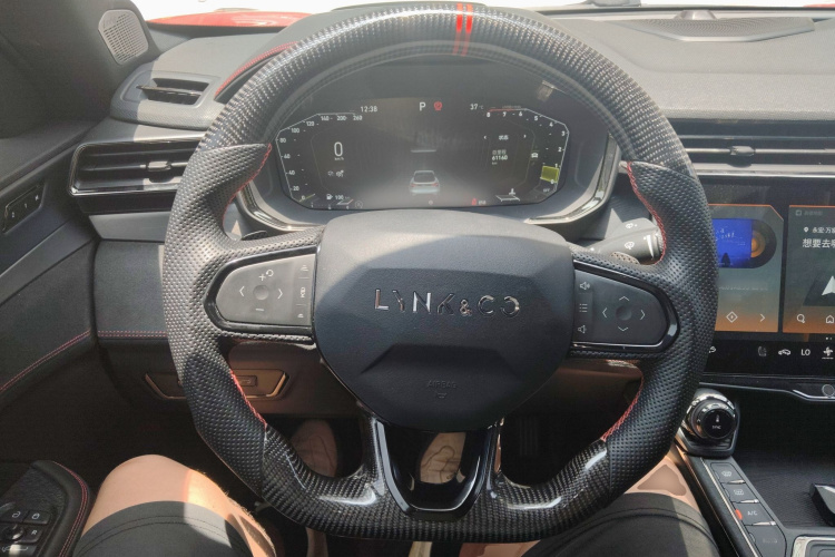 领克05 2020款 2.0TD 四驱劲Halo中控内饰13