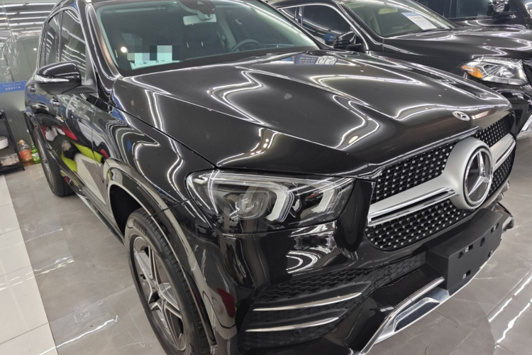 奔驰GLE 2020款 改款 GLE 350 4MATIC 豪华型车身外观3