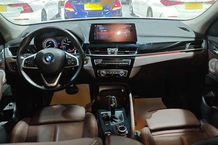 宝马X1 2021款 改款 sDrive20Li 时尚型中控内饰12