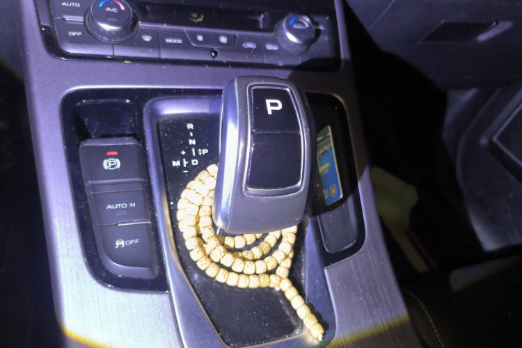 吉利汽车 博越 2021款 百万款 1.8TD DCT两驱舒适型局部细节18