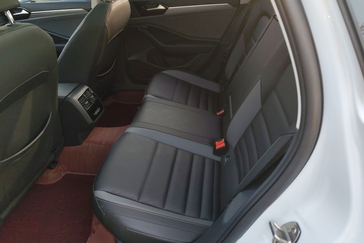 大众 速腾 2021款 200TSI DSG舒适智联版中控内饰7004