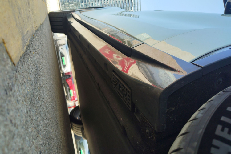 小米汽车 小米YU7 2025款 超长续航高性能四驱Max版局部细节9001