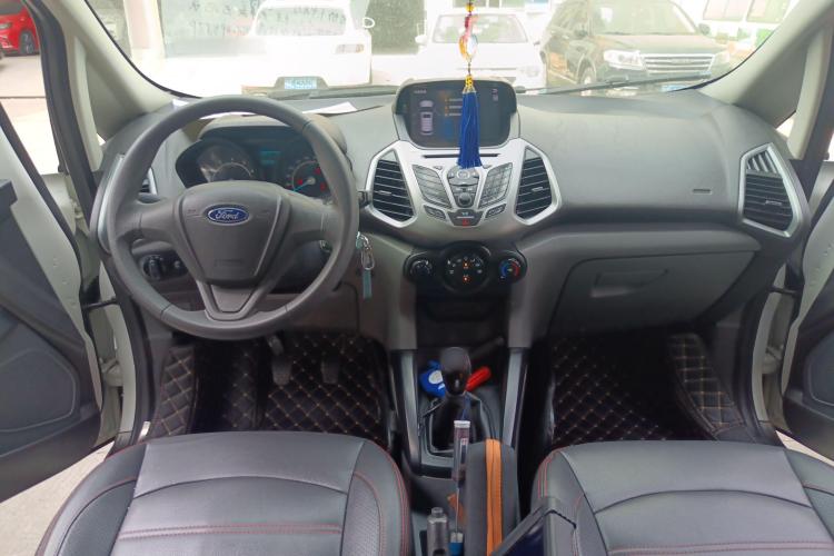 福特 翼搏 2013款 1.5L 手动舒适型中控内饰7002