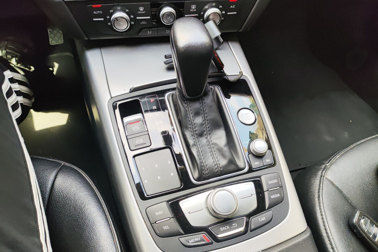 奥迪A6L 2017款 30 FSI 技术型局部细节18