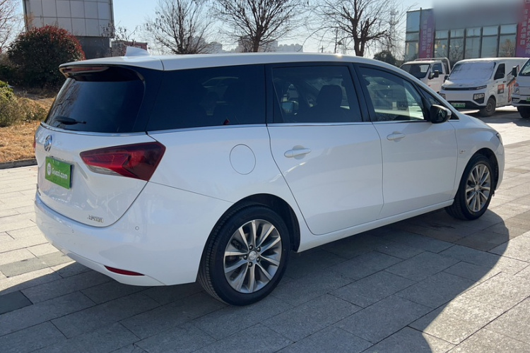 别克GL6 2019款 18T 6座互联豪华型 国V车身外观6006