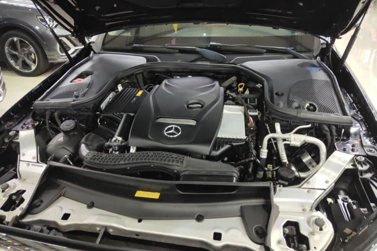 奔驰E级 2016款 E 200 L 运动型局部细节24