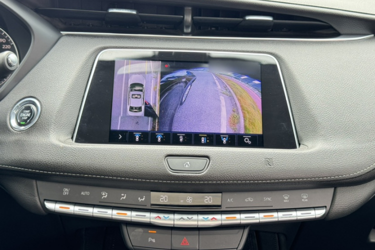 凯迪拉克XT4 2021款 28T 两驱技术型中控内饰7013