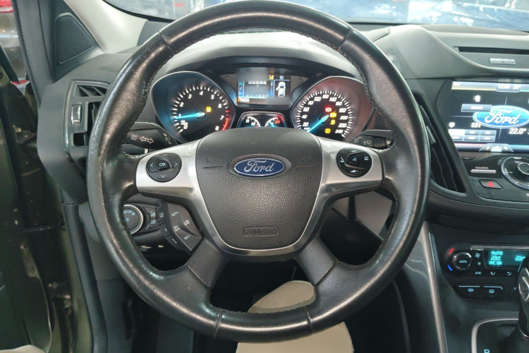 福特 翼虎 2015款 2.0L GTDi 四驱尊贵型局部细节13