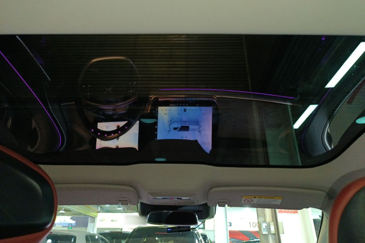 小鹏P7 2020款 562E性能版中控内饰22