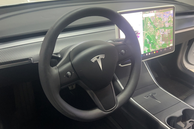 特斯拉 Model 3 2019款 标准续航后驱升级版局部细节13