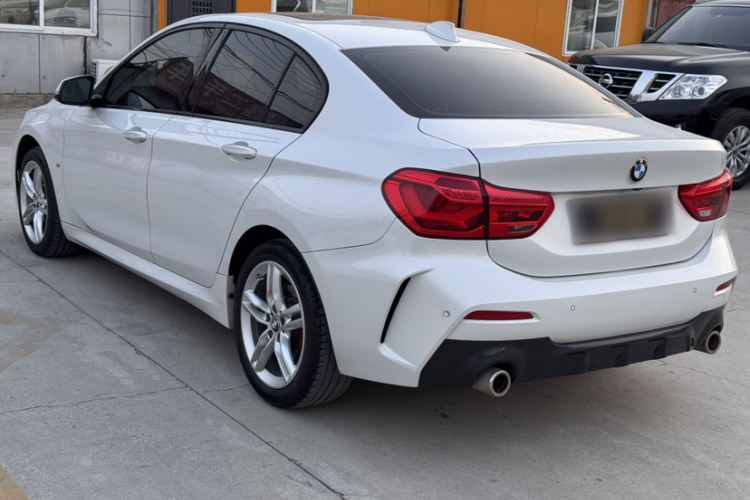 宝马1系 2020款 120i M运动套装车身外观6007