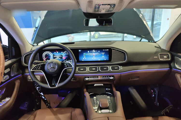 奔驰GLE 2024款 GLE 450 4MATIC 豪华型中控内饰7002