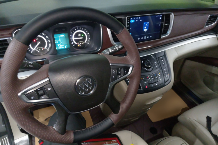 别克GL8 2018款 28T 豪华型 国VI中控内饰12