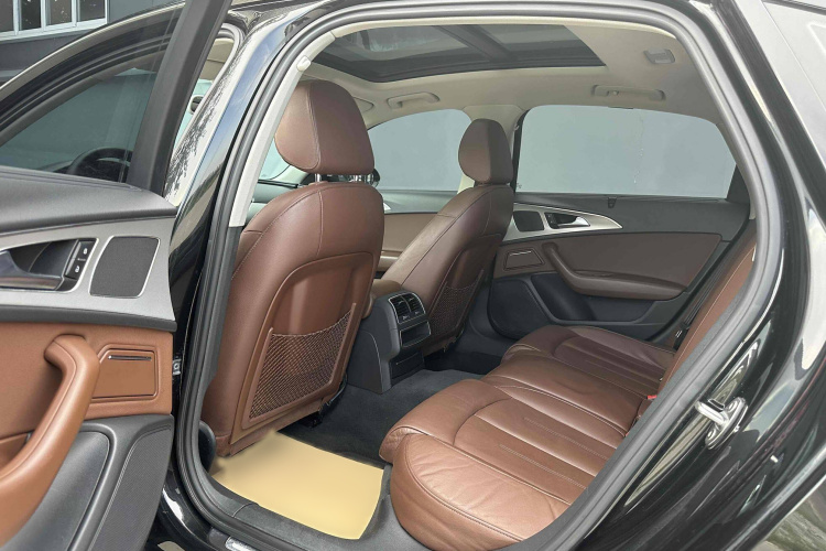 奥迪A6L 2018款 30周年年型 TFSI 进取型中控内饰7002