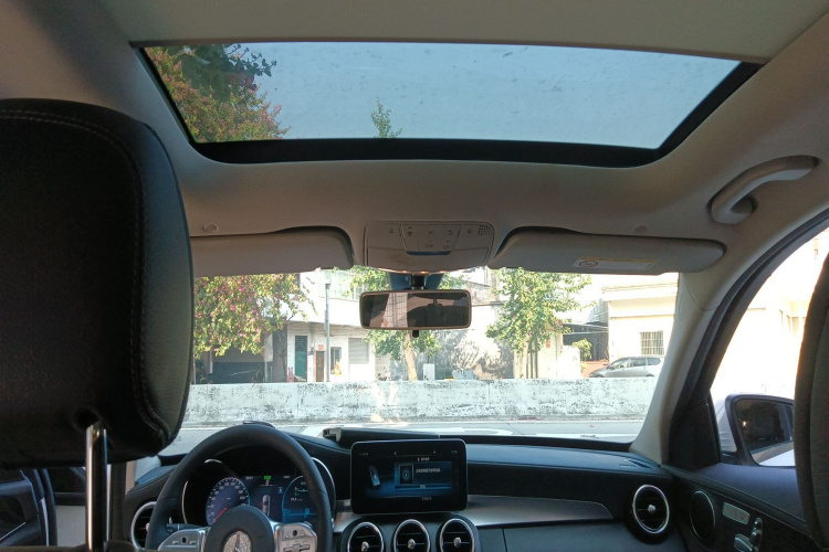 奔驰C级 2020款 C 260 L 运动版局部细节22