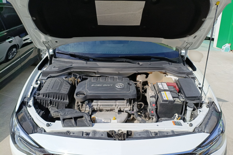 别克 英朗 2021款 改款 典范 1.5L 自动精英型机舱底盘24