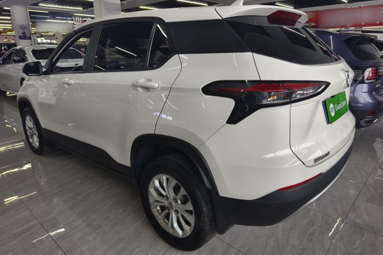 宝骏510 2021款 1.5L 手动劲享型车身外观6005